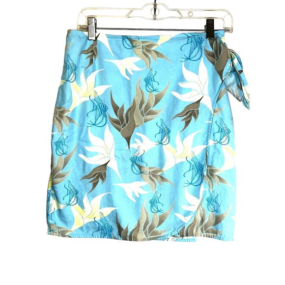 Columbia Dresses & Skirts - Columbia wrap skirt tropical fish print in blue/yellow/brown, size S